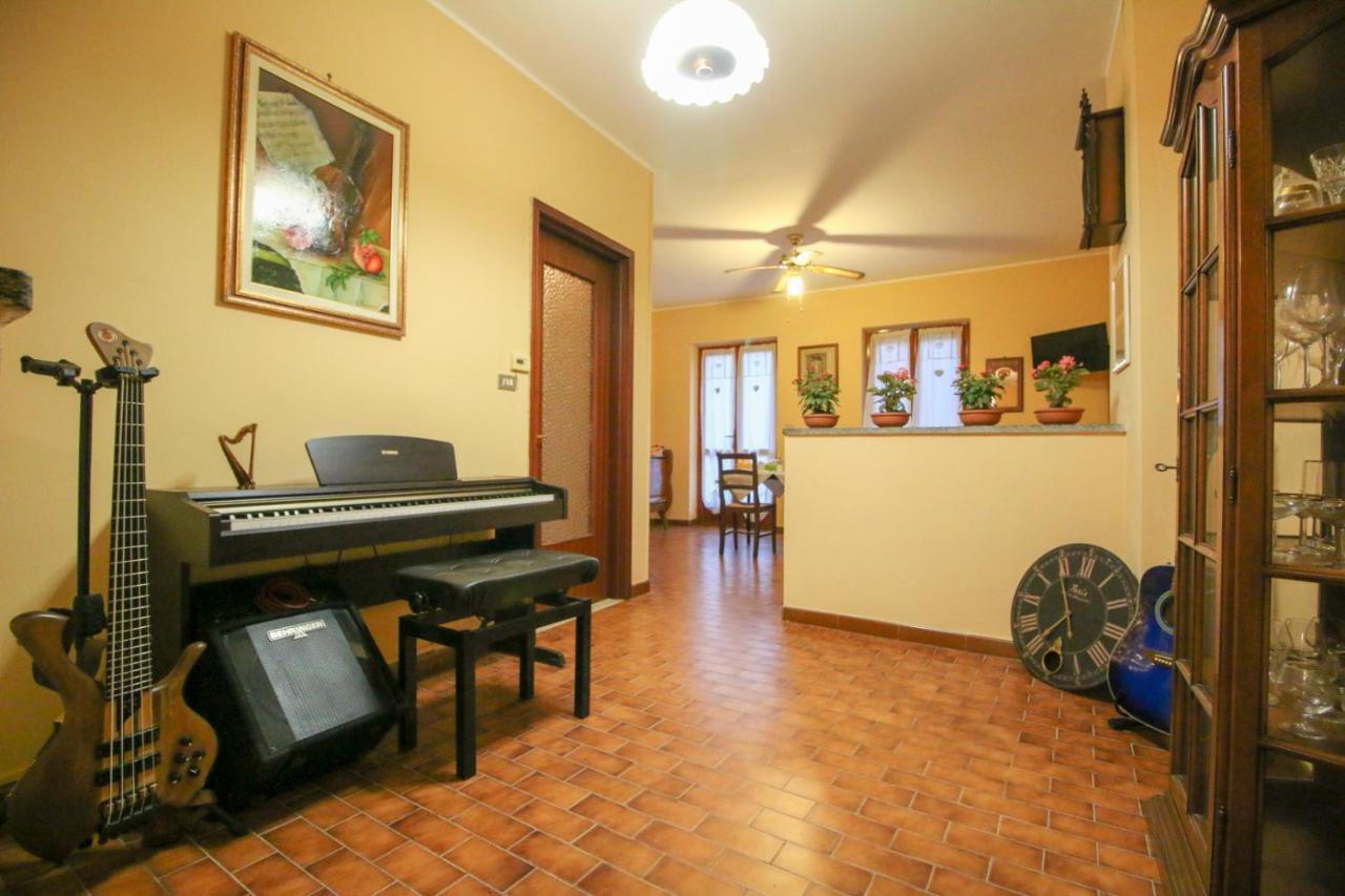 Spighe Paglia E Girasole Bed & Breakfast Candia Canavese Bagian luar foto