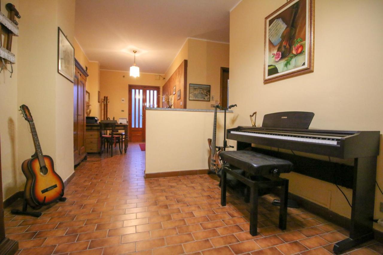 Spighe Paglia E Girasole Bed & Breakfast Candia Canavese Bagian luar foto